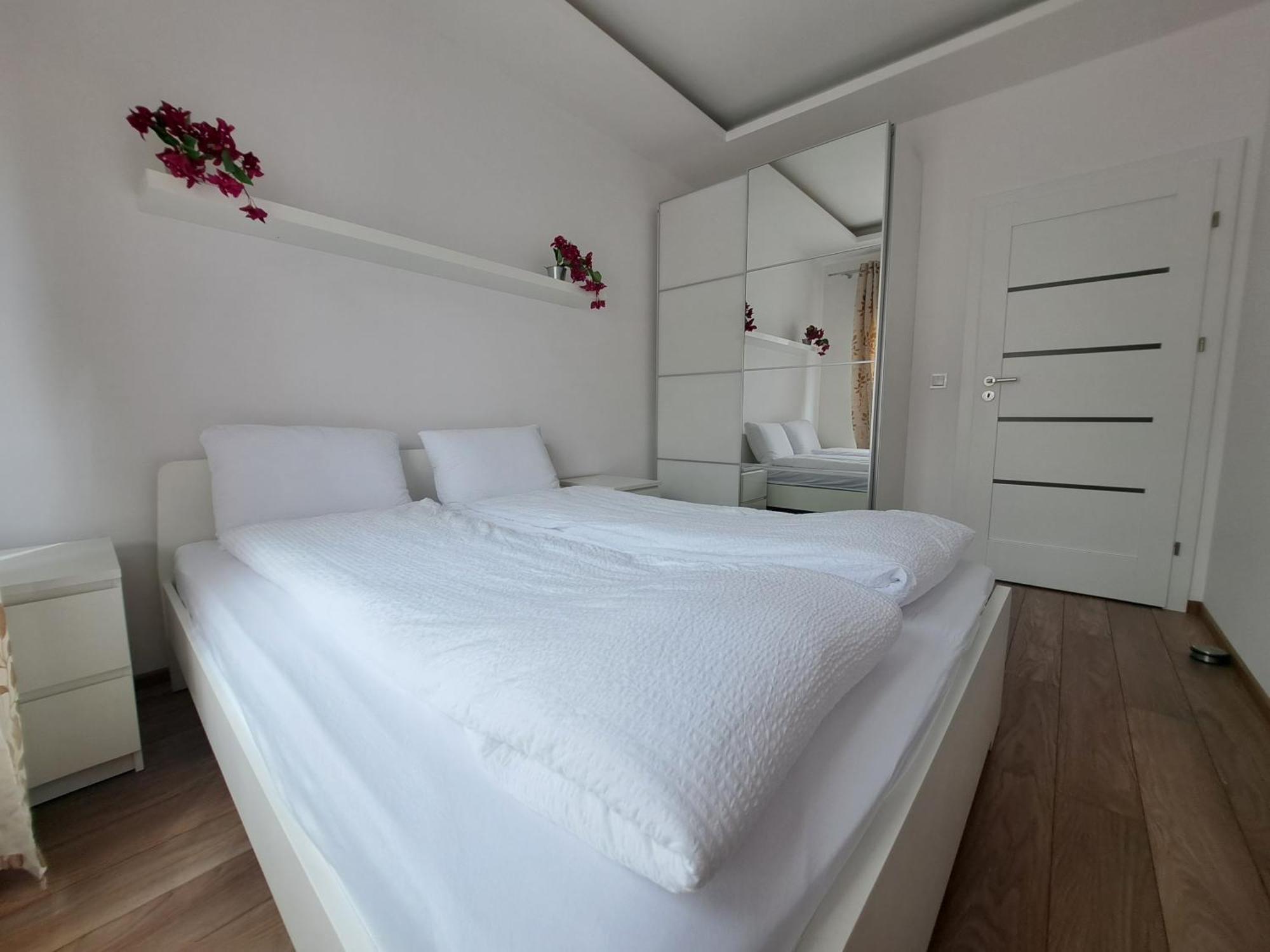 Apartament Warszawa Wilanow エクステリア 写真